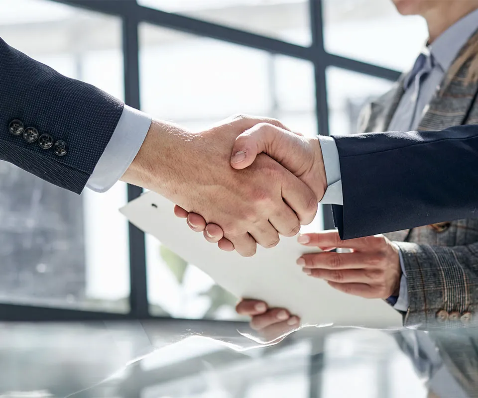 Reglamentación y Cumplimiento